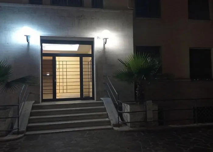 Loft Lomelina, Roma, Metro Bologna Colosseo Apartamento